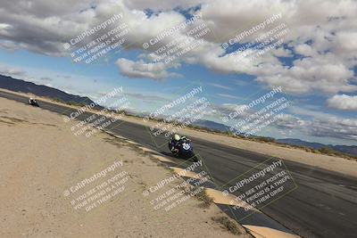 media/Nov-16-2025-Race Pace (Sun) [[8c5fa54630]]/Verified Riders/6-Turn 10 Inside (1145am)/